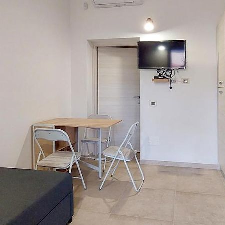 Appartamento Brigida Bilocale 2 Posti Vicino Al Centro 圣特奥多罗 外观 照片