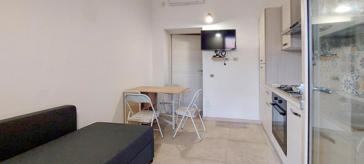 Appartamento Brigida Bilocale 2 Posti Vicino Al Centro 圣特奥多罗 外观 照片